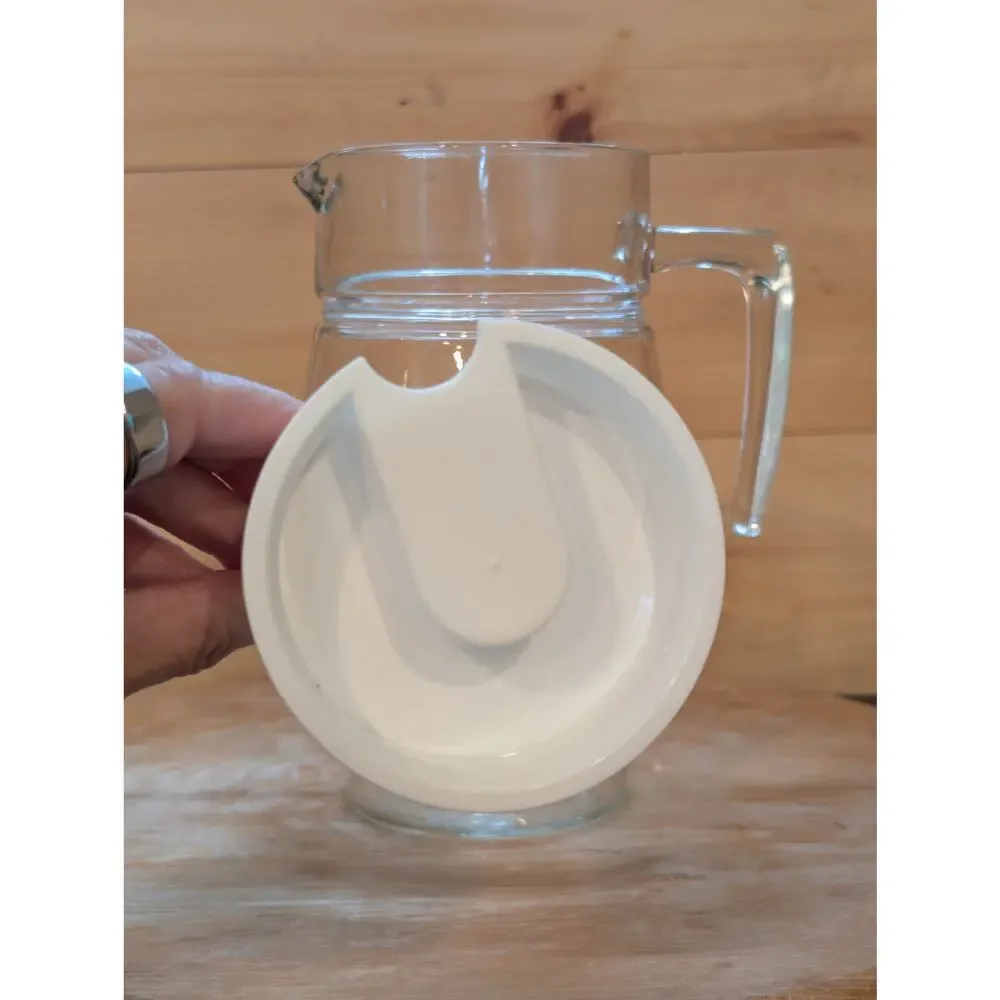 Vintage Glass Water Pitcher White Lid Insert 1.4L Carafe Made in France